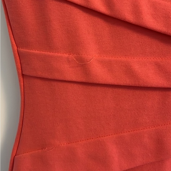 Business dress. - Picture 3 of 3